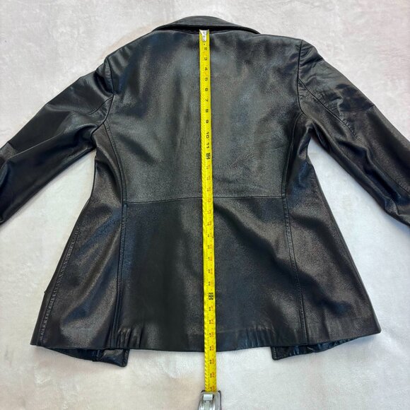 Andrew Mark 100% Leather Coat --- Super Cute and Flattering!! Size M - Picture 10 of 12
